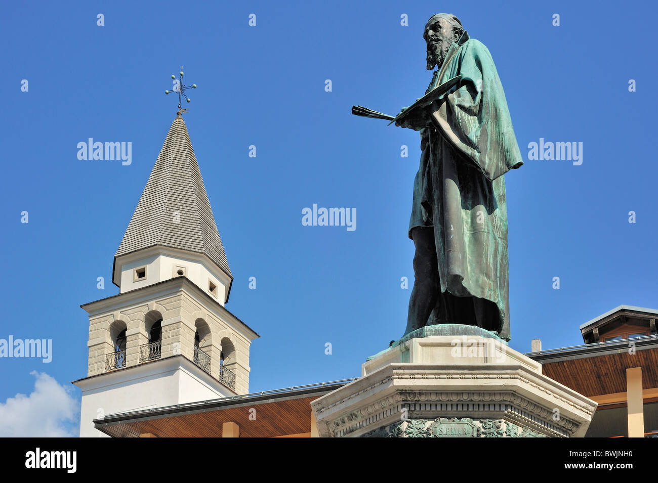 Statue des Malers Tizian / Tiziano Vecelli / Tiziano Vecellio in Pieve di Cadore, Dolomiten, Italien Stockfoto