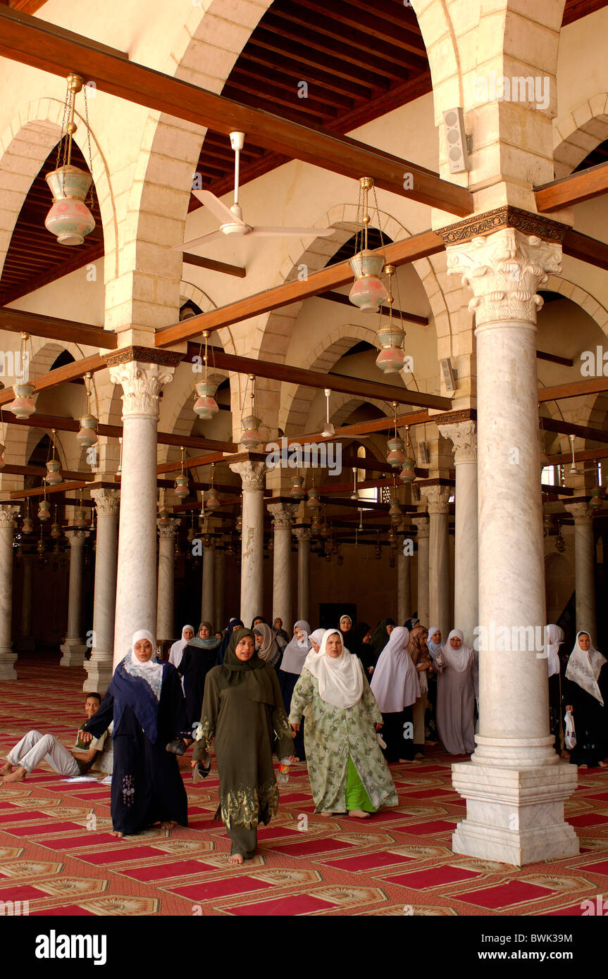 Moschee Amr Ebn El Kadaver Amr Ibn Al Ass Altstadt Person Islam Kairo Ägypten Nordafrika Stockfoto