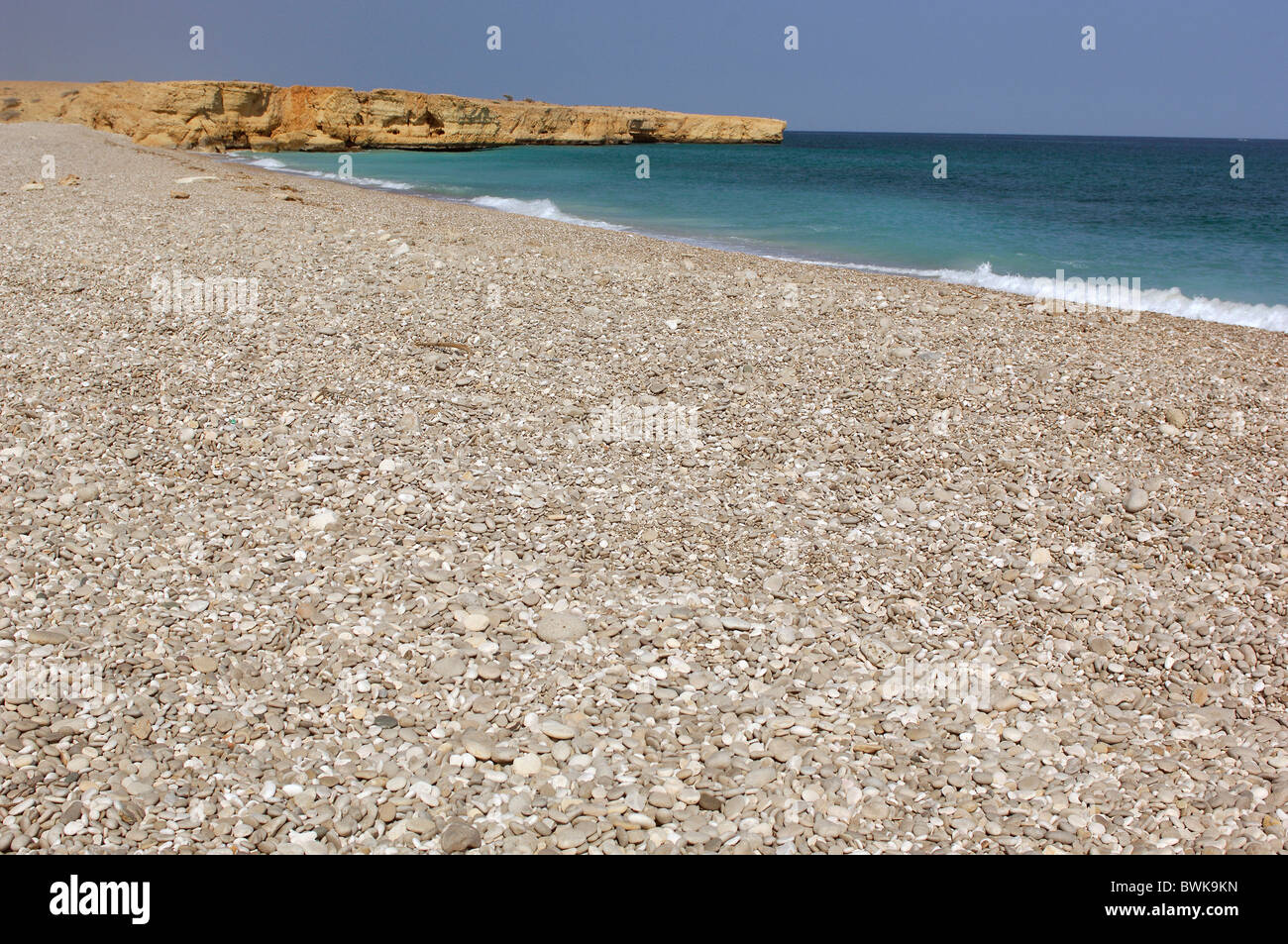 Kies Strand Strand Strand Kiesel Steinen Kies Meer Landschaft Landschaft Küstenlandschaft Wadi Shab Sur Küste Stockfoto