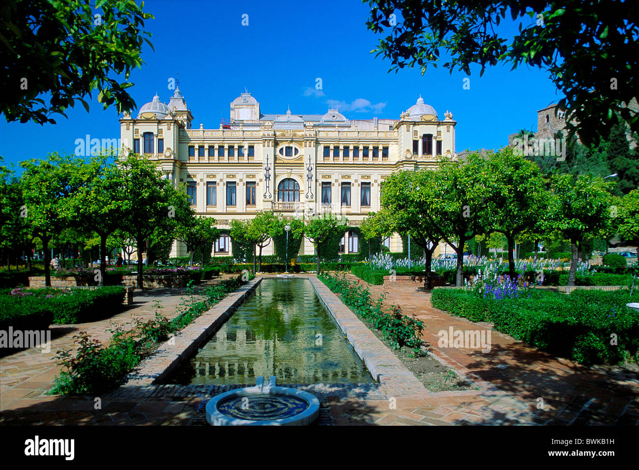 Malaga Spanien Europa Park Pedro Luis Alonso Rathaus Stadt Hausgarten Gut Stockfotografie Alamy