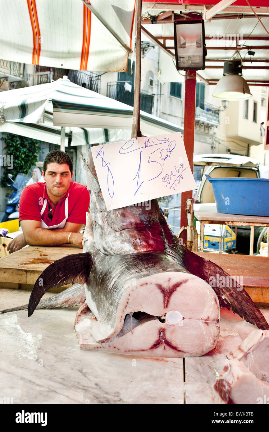 Schwertfisch, Markt, Mercato di Ballaró, Palermo, Sizilien, Italien Stockfoto