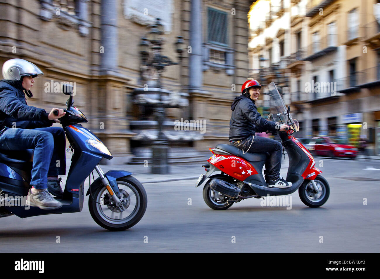 Roller auf der Straße, Palermo, Sizilien, Italien Stockfoto