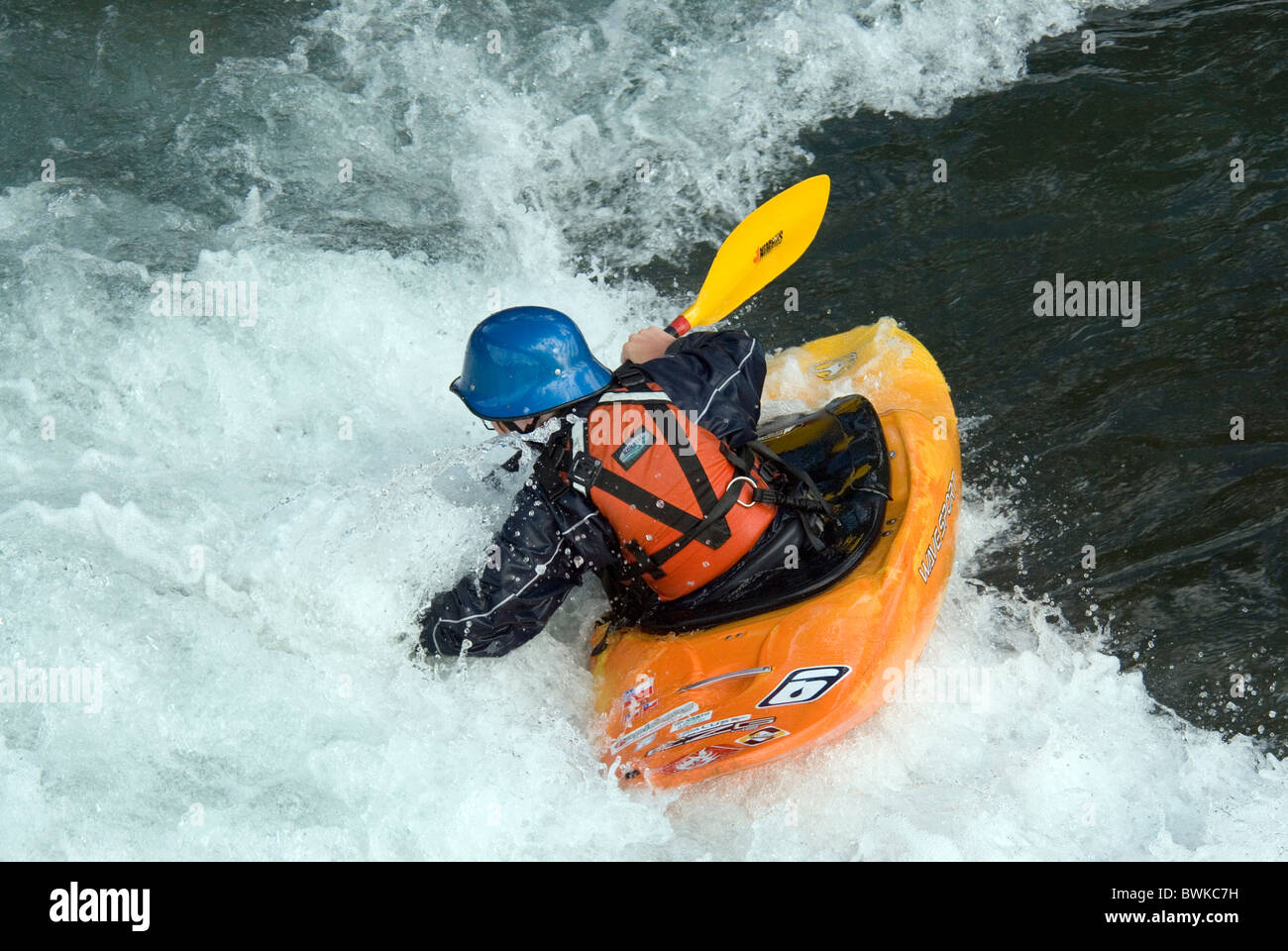 Actionsport Fluss Wildwasser Kajak Wassersport Yukon River-Whitehorse Kanada Stockfoto