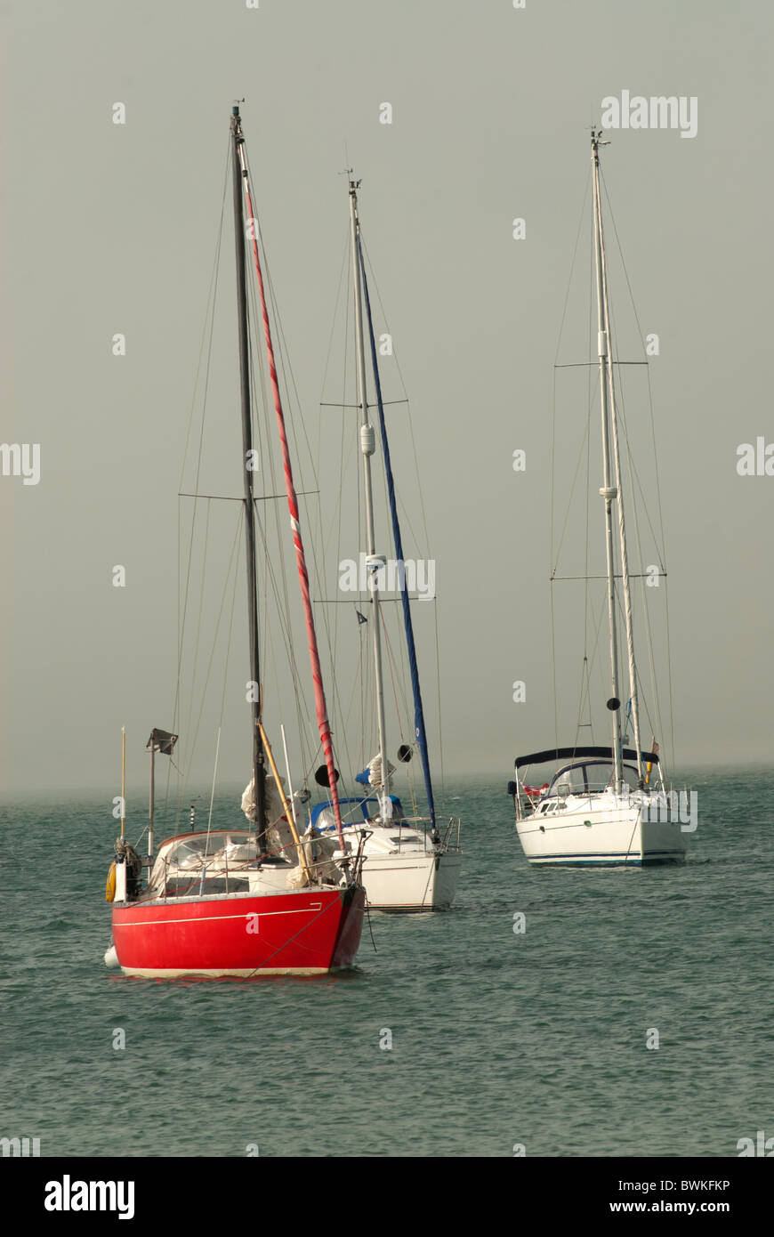 Segelboote vor Anker Stockfoto