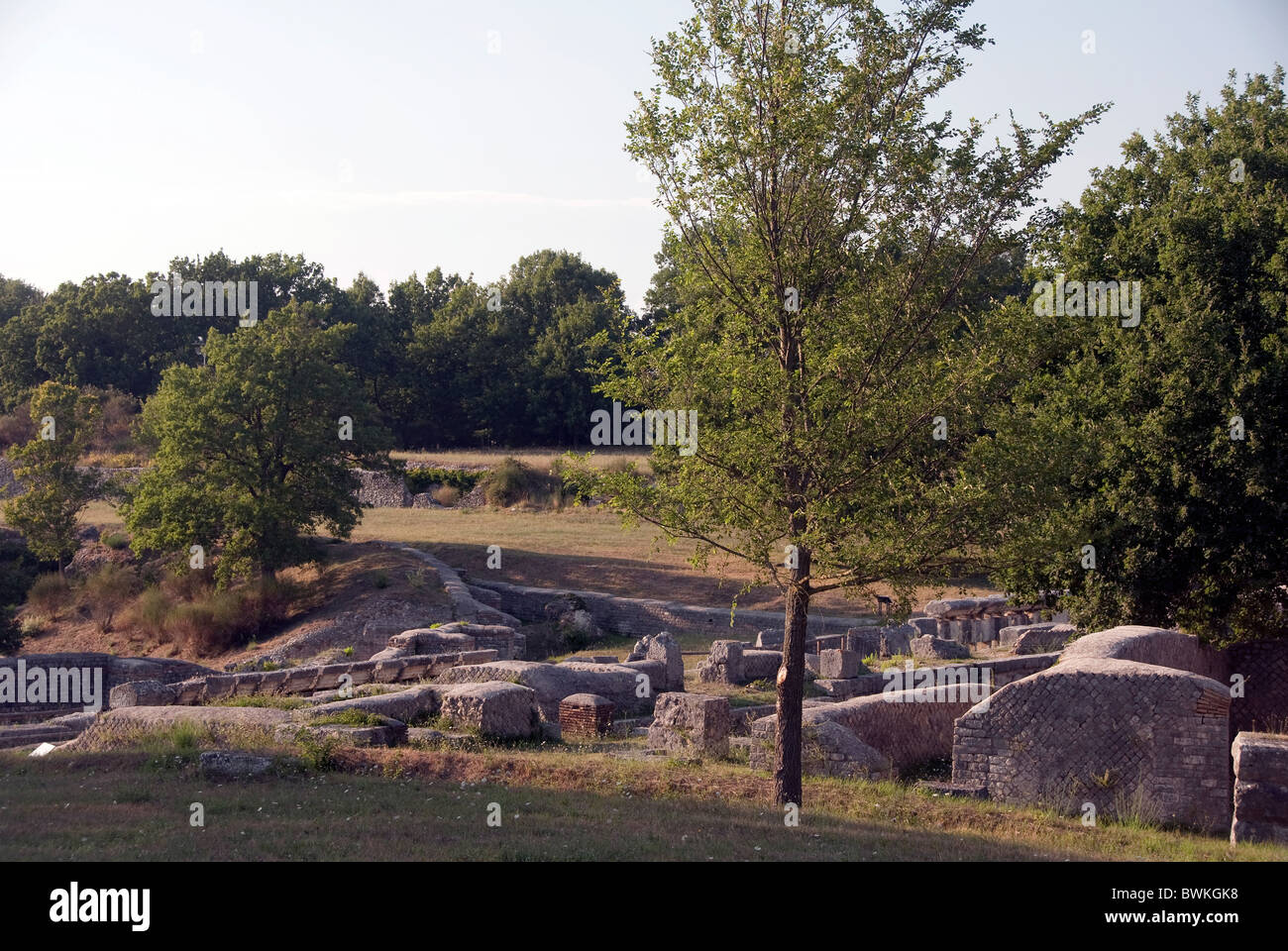 Amphitheater auf die römische Ausgrabungsstätte von Carsulae, Umbrien Italien Stockfoto