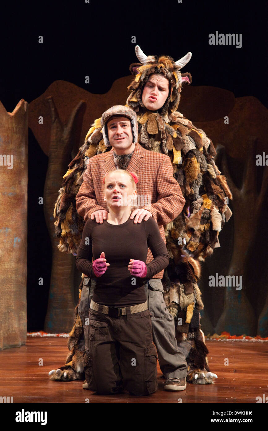 LONDON, ENGLAND - Die gruffalo im Garrick Theatre, musikalische Adaption von Bilderbuch für Kinder Stockfoto