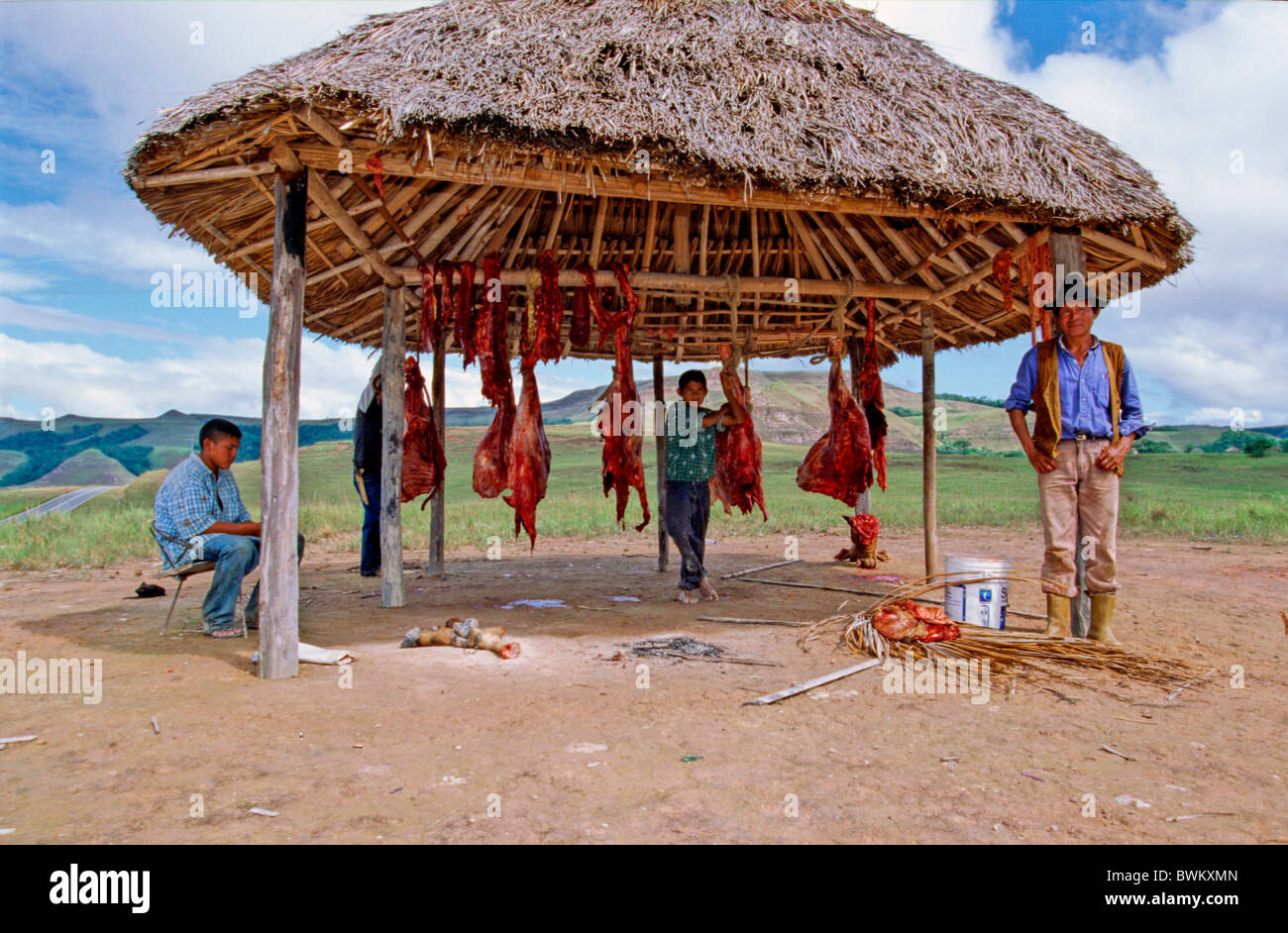 Venezuela Südamerika Open Air Butcher Shop Tiere Fleisch Metzgerei La Gran Sabana Guayana in Südamerika Stockfoto
