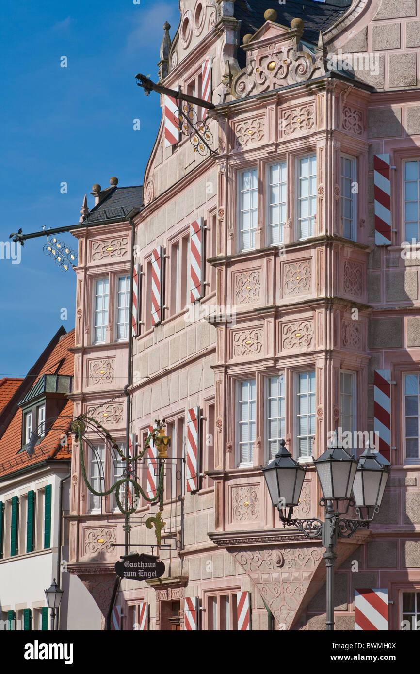 GASTHAUS ZUM ENGEL RESTAURANT, RENAISSANCE-GEBÄUDE AUS DEM JAHRE 1556, BAD BERGZABERN, RHEINLAND-PFALZ, DEUTSCHLAND Stockfoto