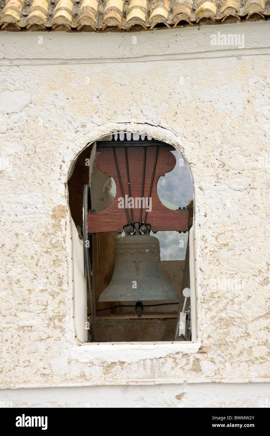 Europa, Spanien, Valencia, Provinz Alicante, Guadalest. Detail des historischen Saint Joseph Schloss Glockenturm. Stockfoto