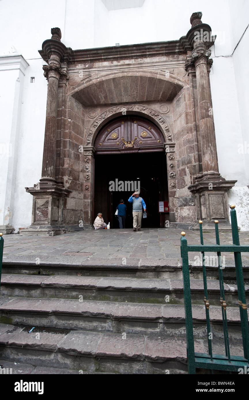 Altes Tor, historisches Zentrum, Quito, Ecuador. Stockfoto