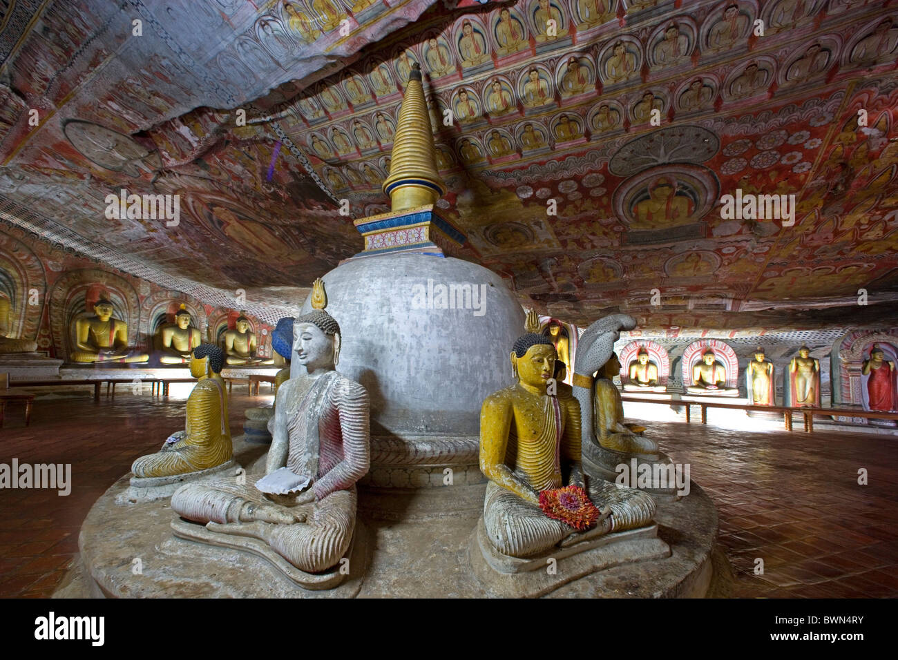 Sri Lanka Asien Dambulla Stadt antiken Städte Cave Tempel Rock Temple Golden Tempel UNESCO Weltkulturerbe Stockfoto