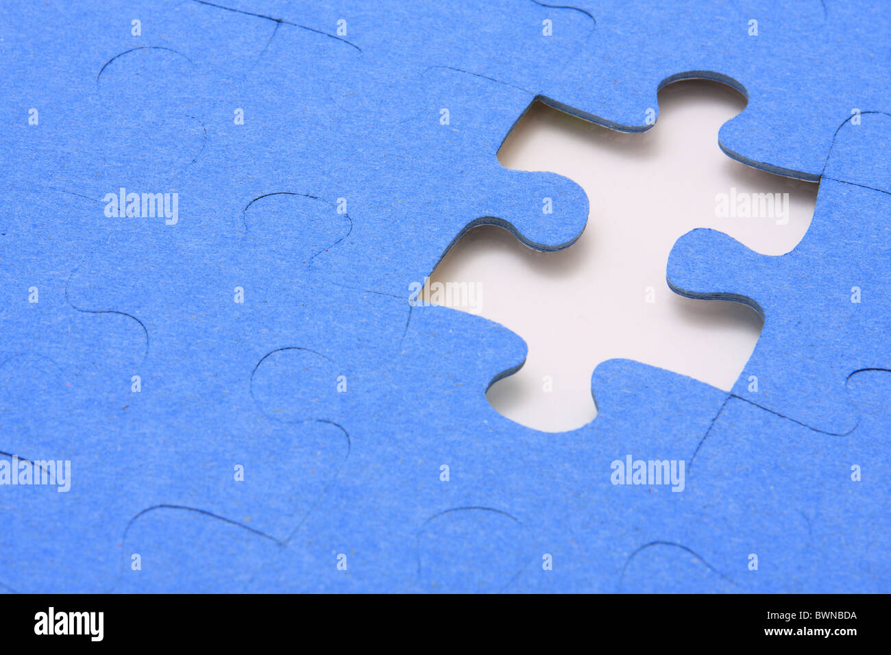 Puzzle, fehlende Stück Stücke Spielkonzept Symbol letzte blaue Licht blau Cyan weiß Stockfoto