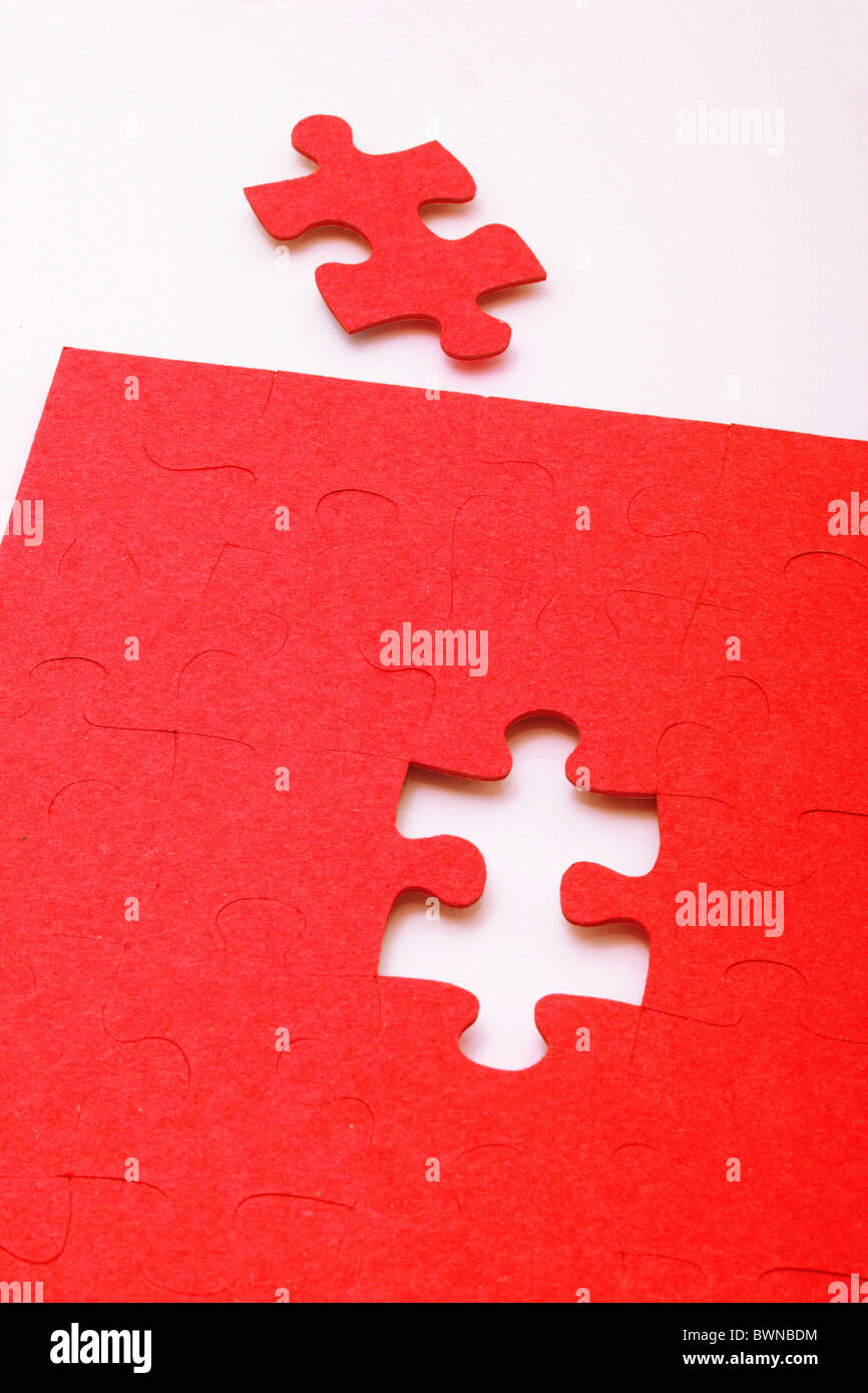 Puzzle fehlende Stück Stück Spielkonzept Symbol letzte rot-weiß Stockfoto