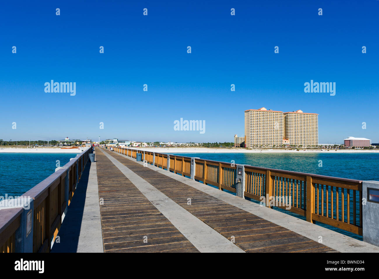Blick auf den Strand von City Pier, Panama City Beach in der Nähe von Pier Park, Golfküste, Florida, USA Stockfoto
