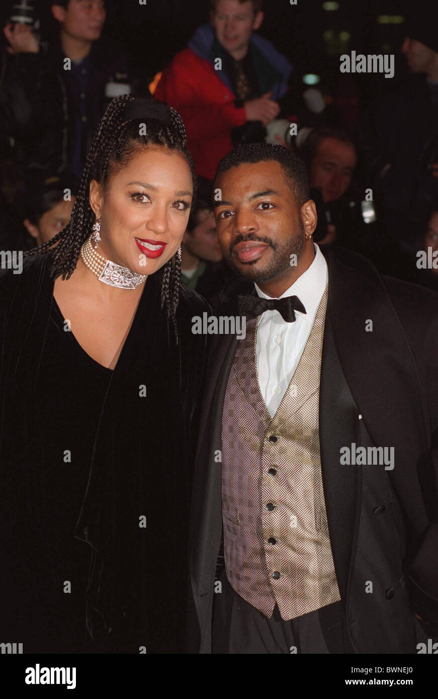 SCHAUSPIELER LEVAR BURTON BEI FILM-PREMIERE VON "STAR TREK: ERSTKONTAKT", IM EMPIRE-KINO AM LEICESTER SQUARE Stockfoto