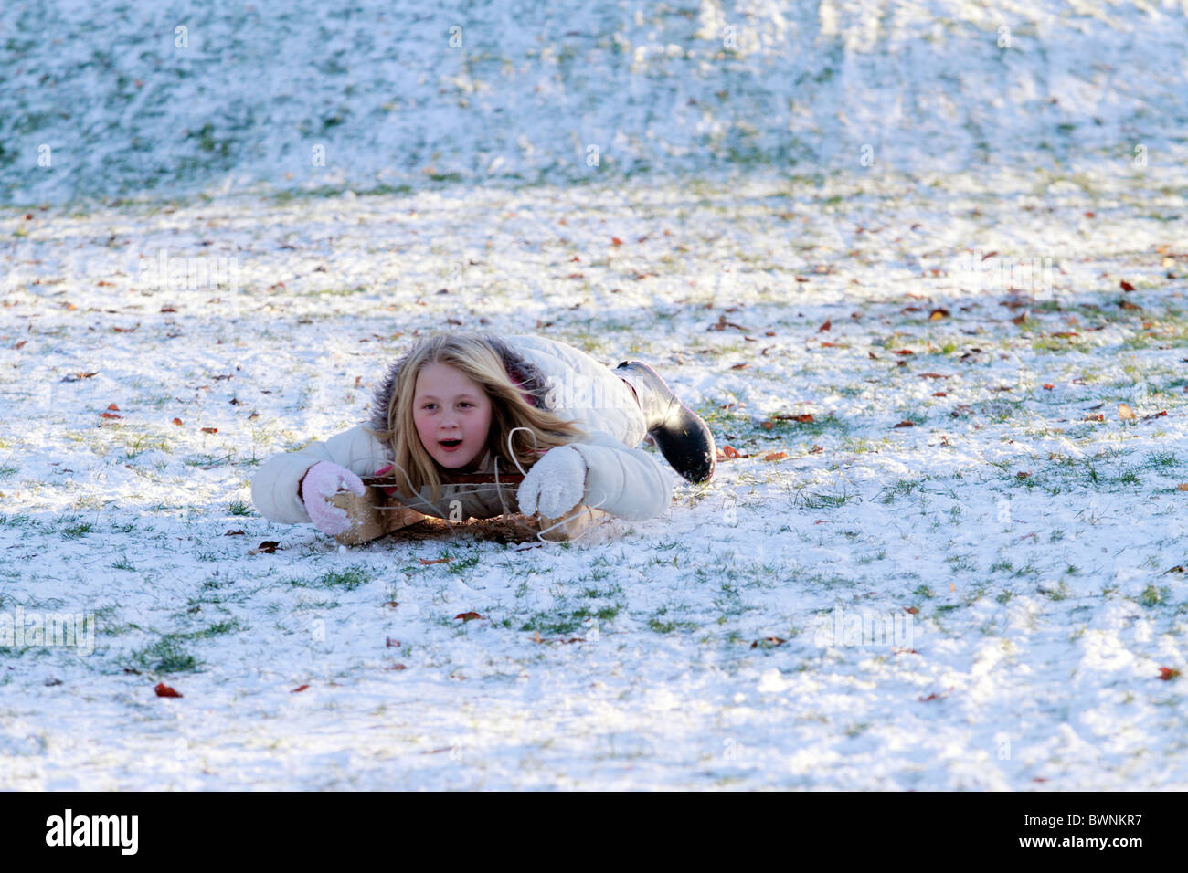 Im Woodthorpe Park in Nottingham Rodeln gehen Stockfoto