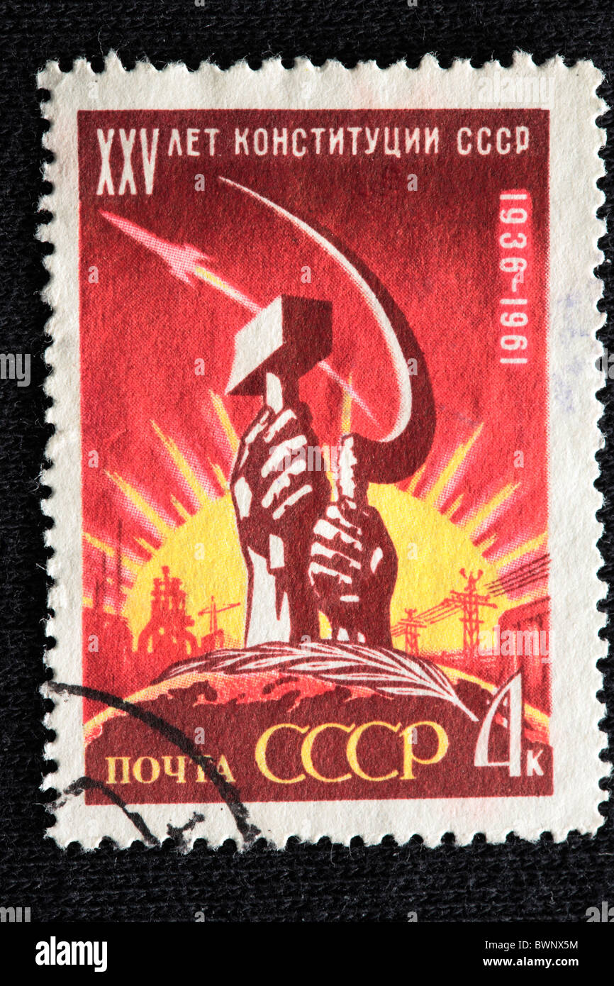35 Jahre der sowjetischen Verfassung Briefmarke USSR 1961 USSR UdSSR Russland Russische Propaganda Kommunismus Stockfoto