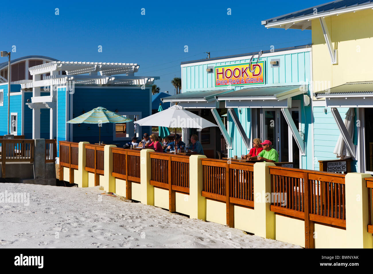 Strandbar in der Nähe der Stadt Pier in Panama City Beach, Golfküste, Florida, USA Stockfoto
