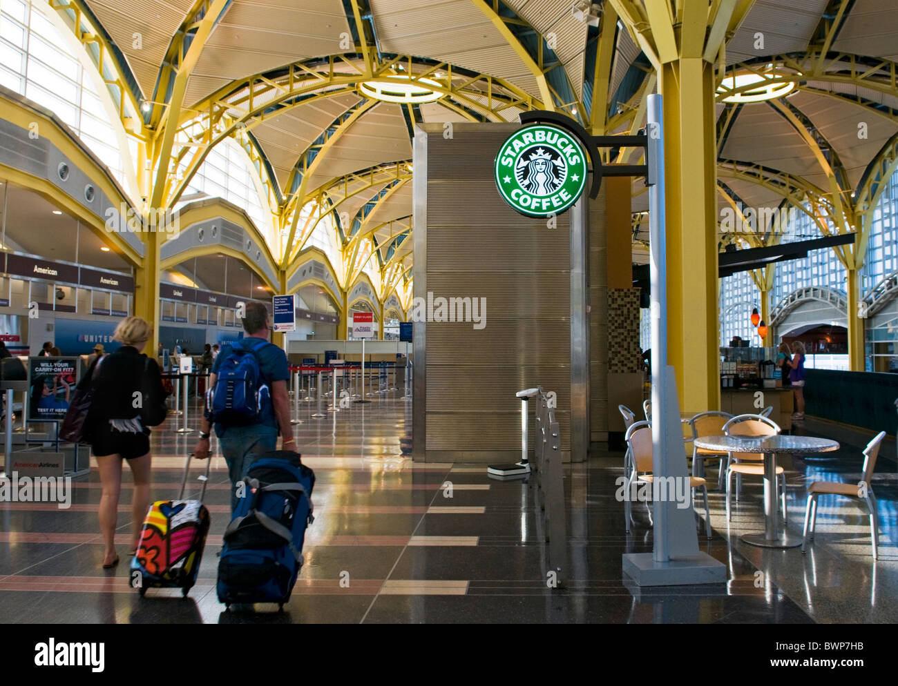 Modern Starbucks Stockfotos Modern Starbucks Bilder Alamy