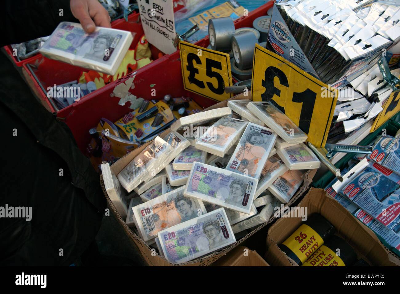 britische Banknoten in Geweben gemacht Stockfoto