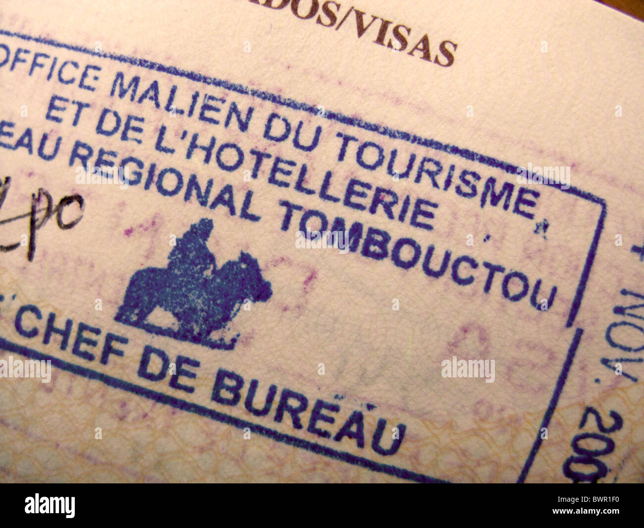 Reisepass mit Stempel von der Touristeninformation in Timbuktu. Mali Stockfoto