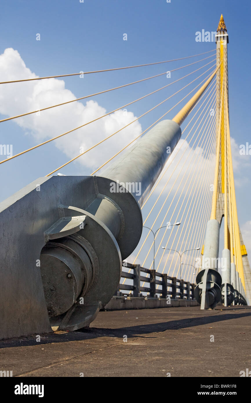 Rama-VIII-Brücke in Bangkok, Thailand Stockfoto