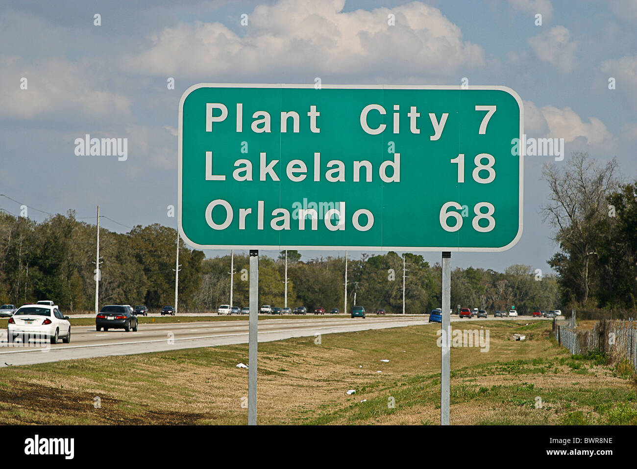 Kilometerstand Zeichen auf der Interstate 4 in Florida. © Myrleen Pearson Stockfoto