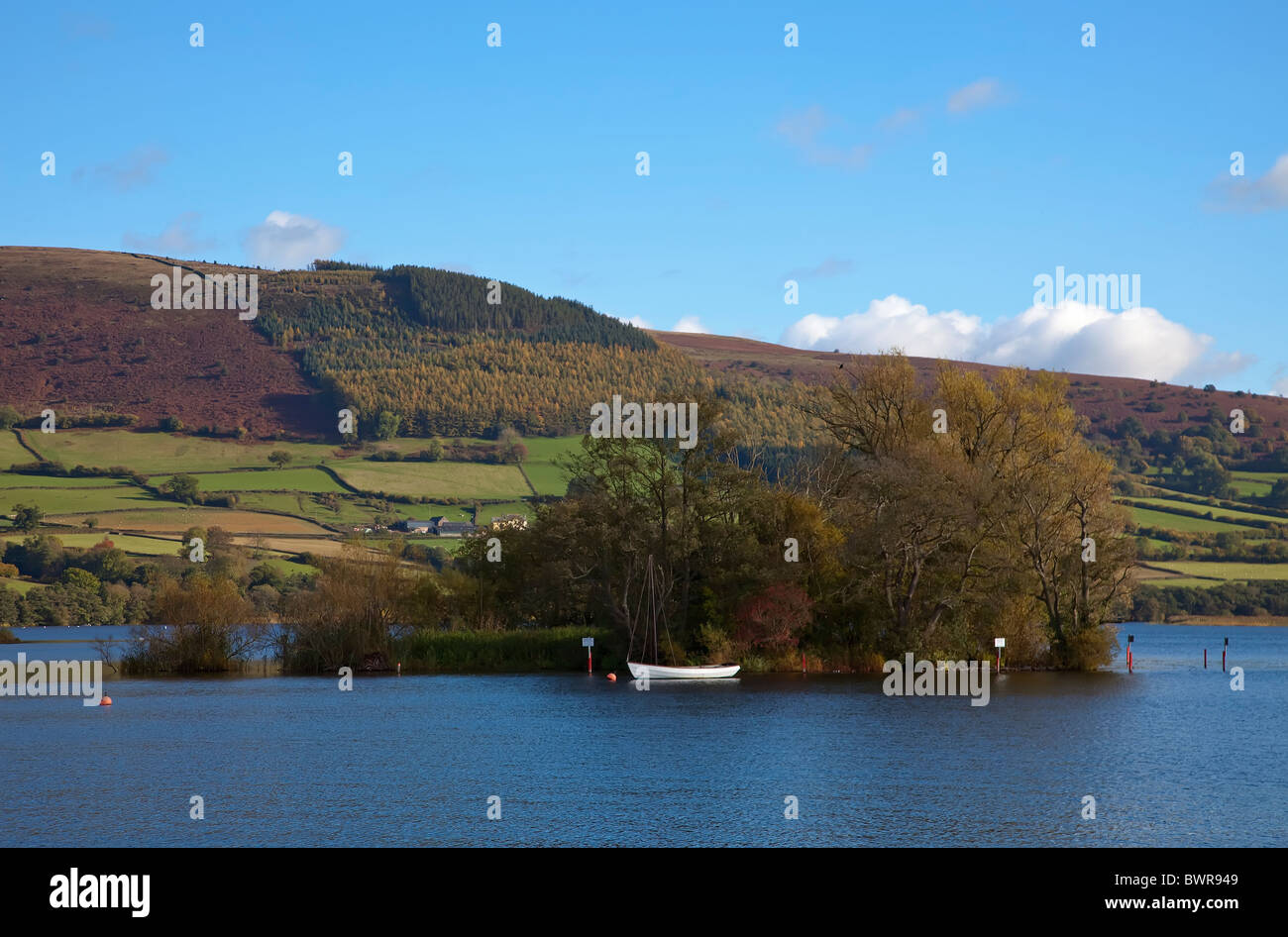 Crannog Insel am Llangorse Lake Wales UK Stockfoto