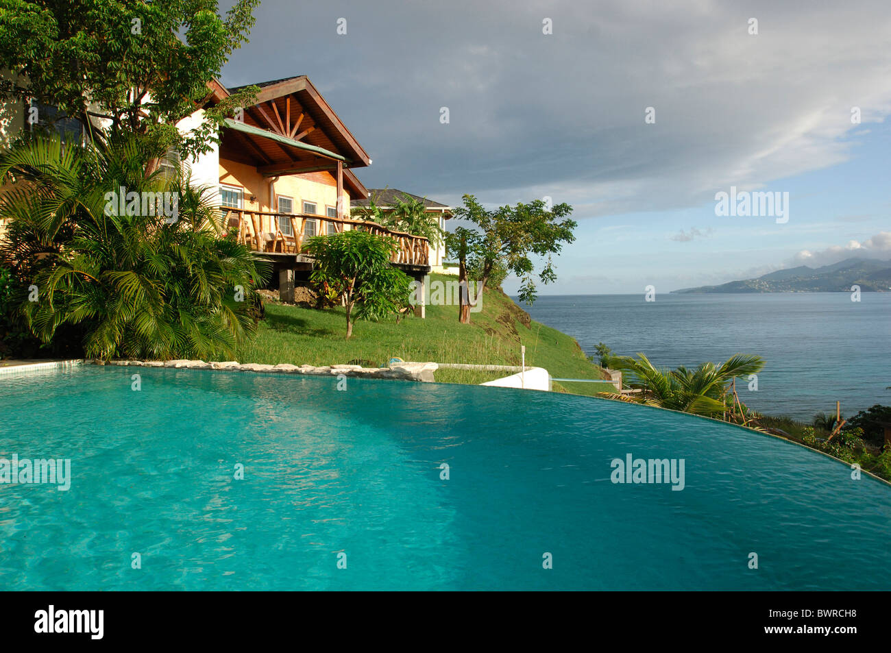 Grenada Maca Bana Villen Karibik Insel Schwimmbad Hotel Resort Gebäude Haus Palm trees Tourismus Trave Stockfoto