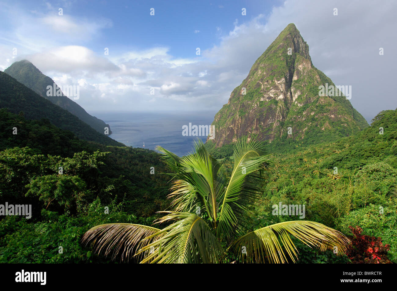 Saint Lucia Petit Piton Ladera Resort in der Nähe von Soufrière Pitons Karibik Insellandschaft Landschaft Küste Meer Oc Stockfoto