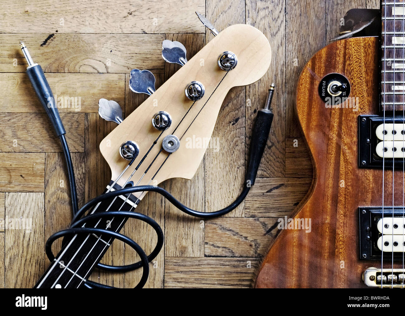 Gitarre und bass Stockfoto