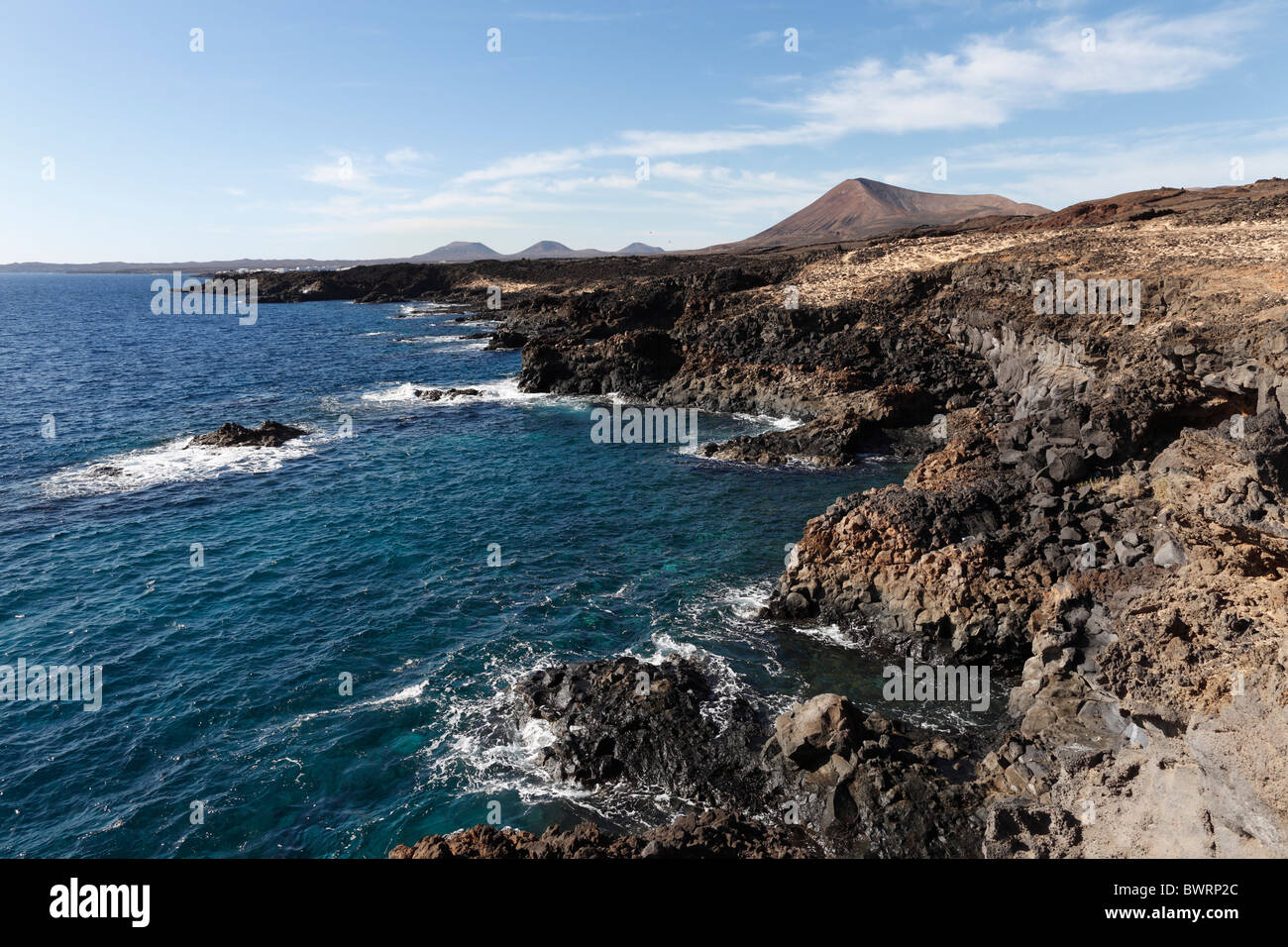Vulkanischen Klippen in der Nähe von Los Cocoteros, Lanzarote, Kanarische Inseln, Spanien, Europa Stockfoto