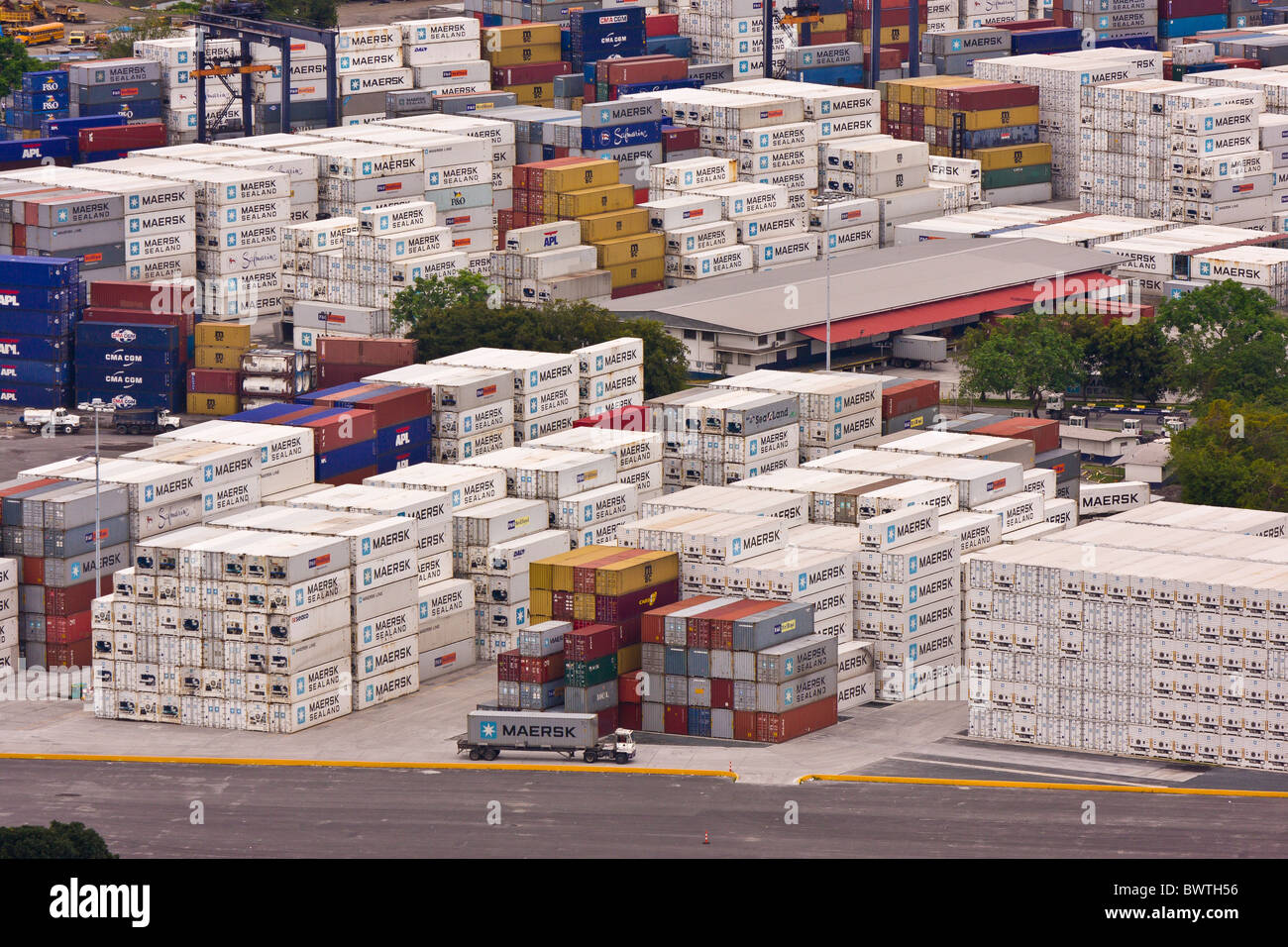 PANAMA CITY, PANAMA - Hafen von Balboa, Versand-Container-Hafen in der Nähe von Panama-Kanal. Stockfoto