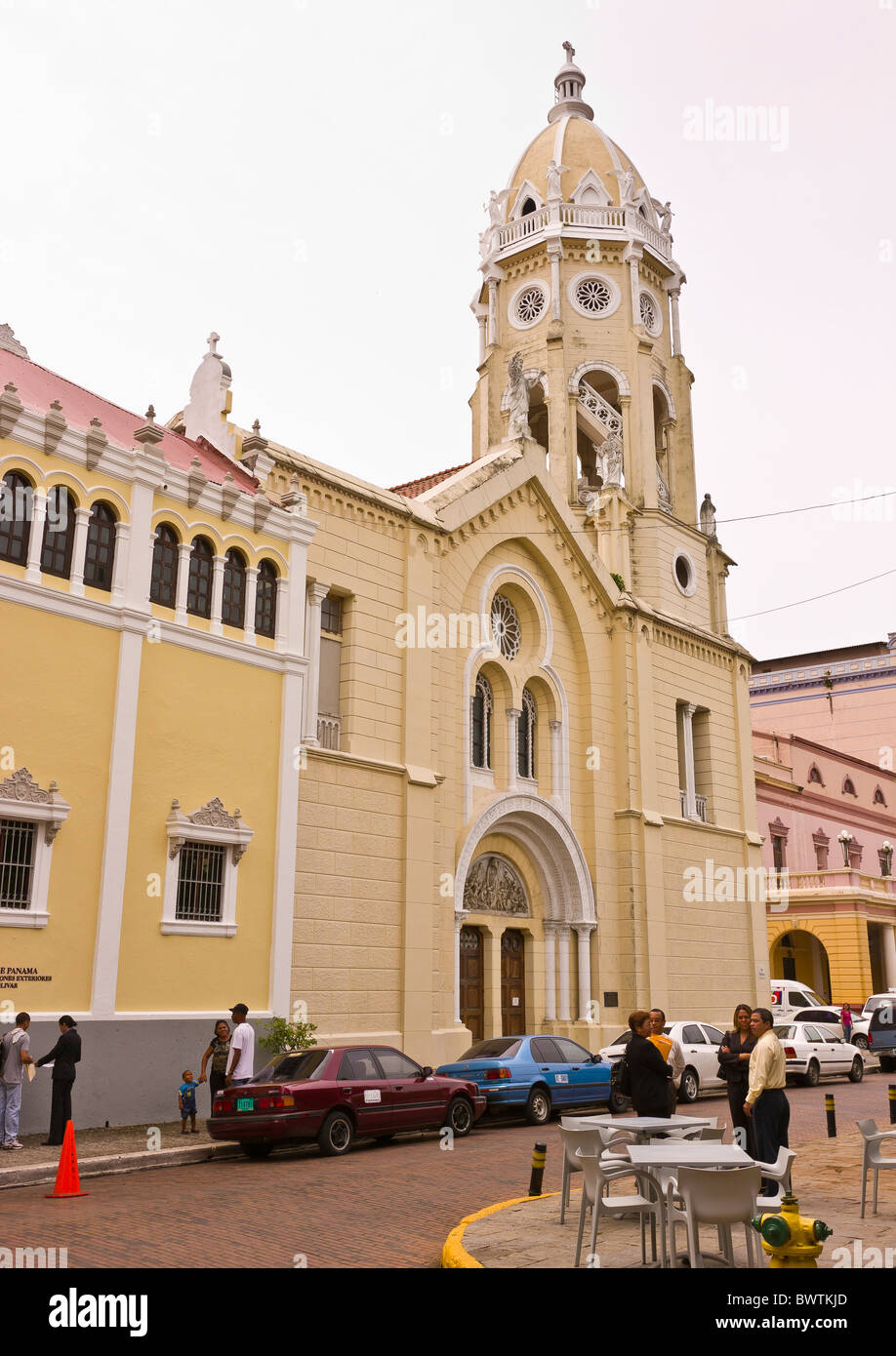 PANAMA-Stadt, PANAMA - Kirche in Plaza Bolivar in Casco Viejo, historischen Zentrum der Stadt. Stockfoto