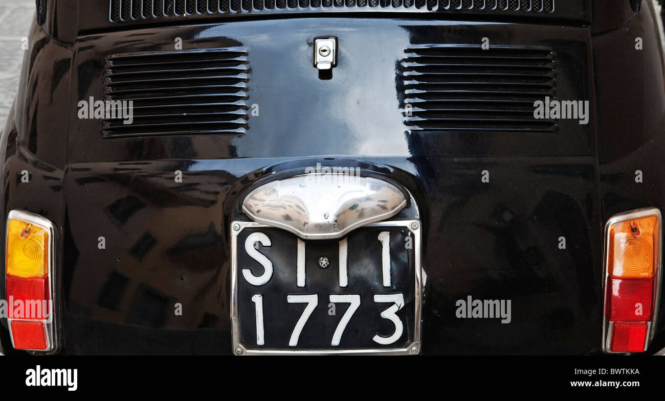 Einen schwarzen Fiat 500 Oldtimer Italien Stockfoto