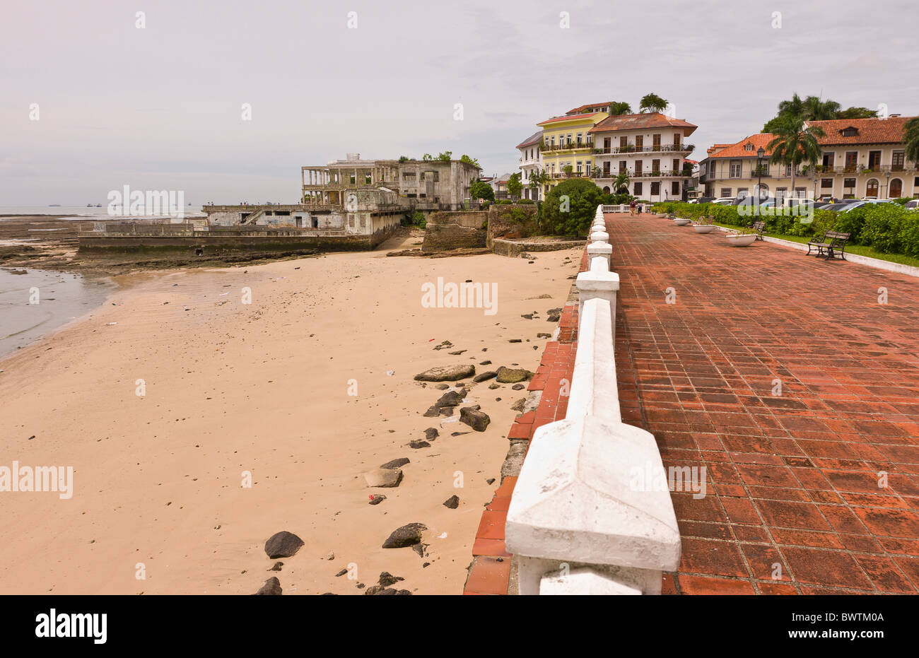 PANAMA-Stadt, PANAMA - Spaziergang am Wasser und Strand, Casco Viejo, historischen Zentrum der Stadt. Stockfoto