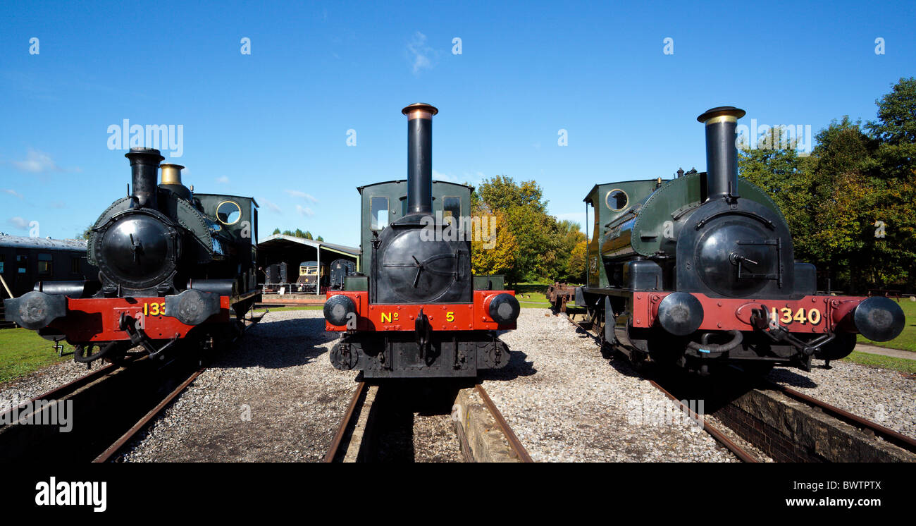 Great Western Railway (GWR) Dampflokomotiven 1338 und 1340 beide 0-4-0 Sattel Panzer flankieren Nr. 5 in Didcot Railway Centre Stockfoto