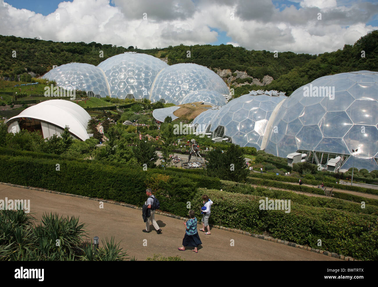 Die Bio-Domes des Eden Project, eine Besucherattraktion in der Nähe von St Austell, Cornwall, England, Großbritannien Stockfoto