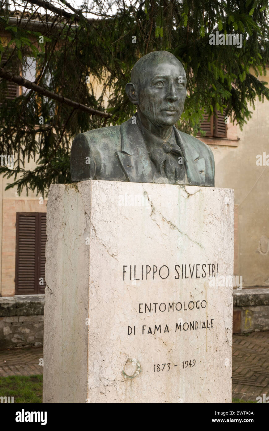 Büste von Filippo Silvestri in seiner Heimat Stadt Bevagna in Umbrien Stockfoto