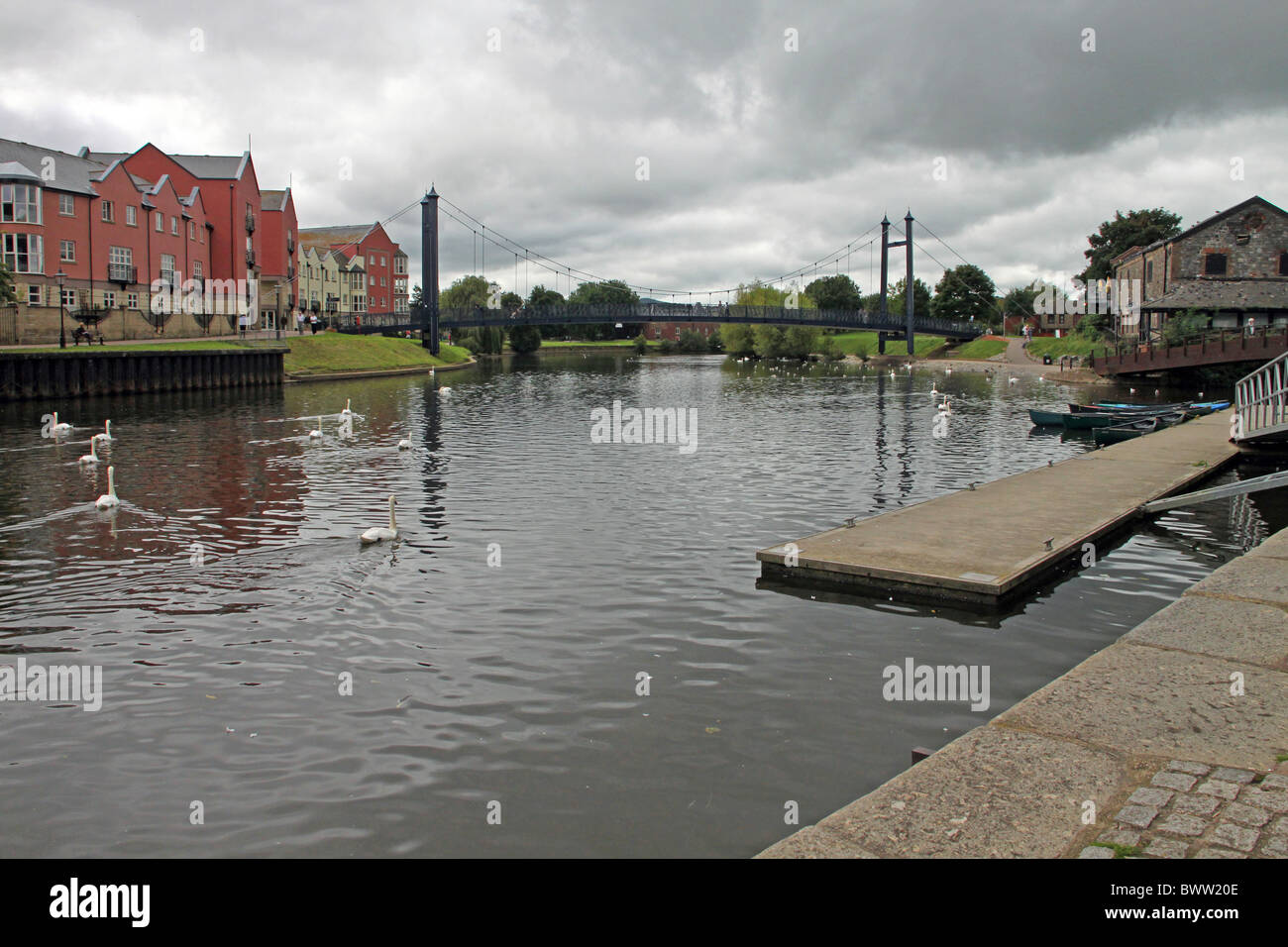 Blick über den Fluss in Richtung Eisernen Steg Fluss Exe Stockfoto