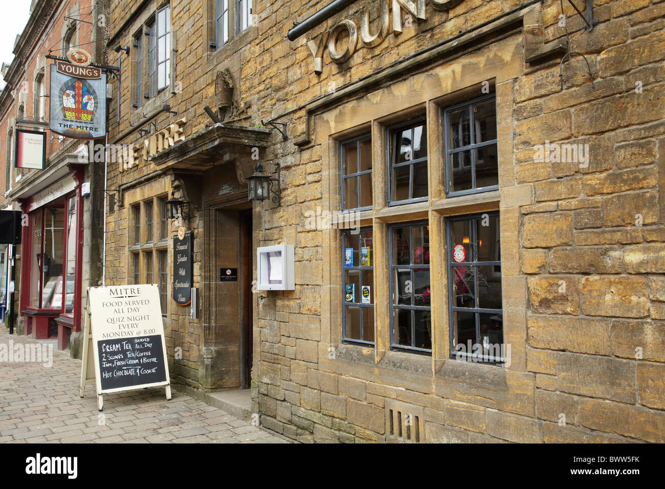 Mitre Pub, Shaftesbury, Dorset, England, Vereinigtes Königreich Stockfoto