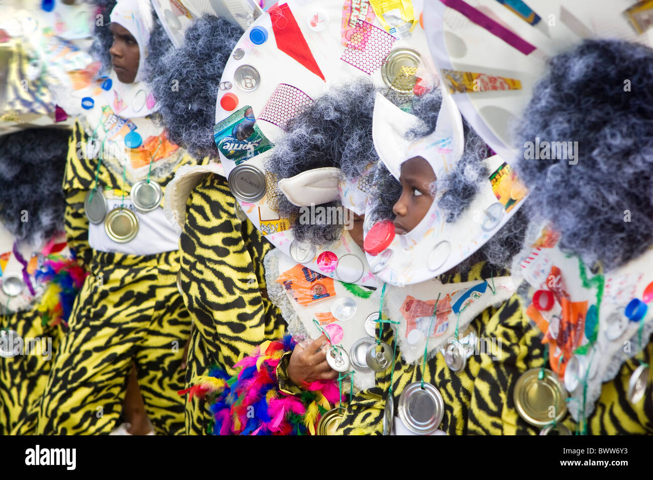 Junior Trinidad Karneval - "Alley Cats" von St Dominic Kinderheim von der Band "Cats" Stockfoto