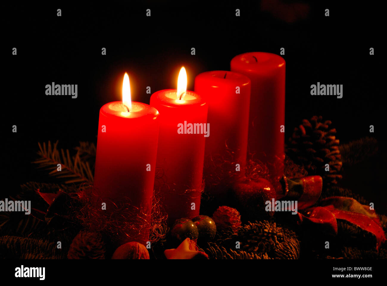 Zwei brennen -Fotos und -Bildmaterial in hoher Auflösung – Alamy