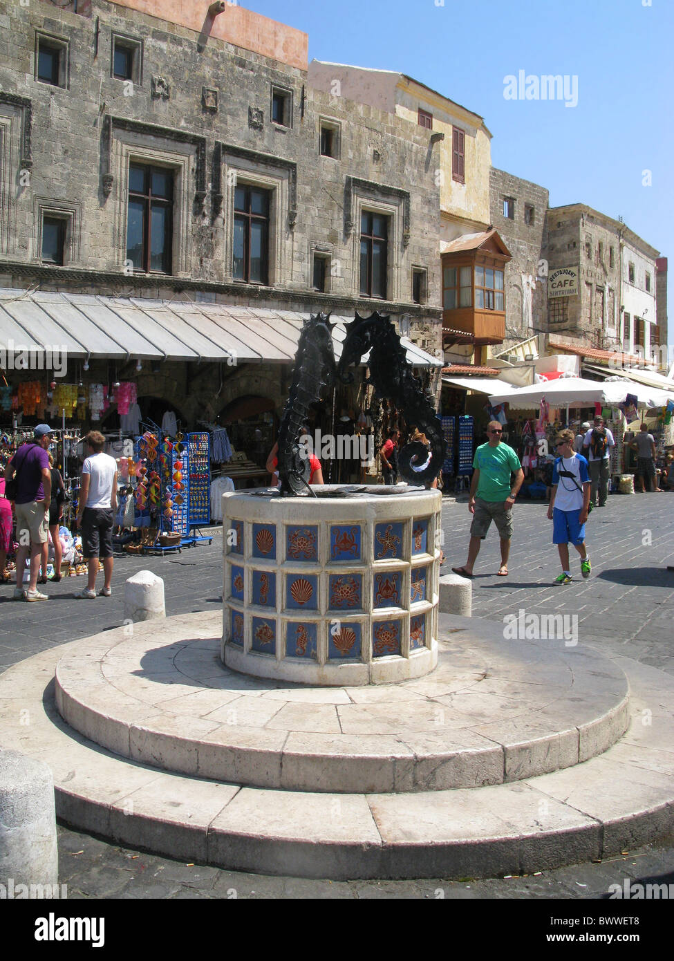 Der Seepferdchen-Brunnen in der Martiron Platz Altstadt von Rhodos Insel Rhodos. Stockfoto