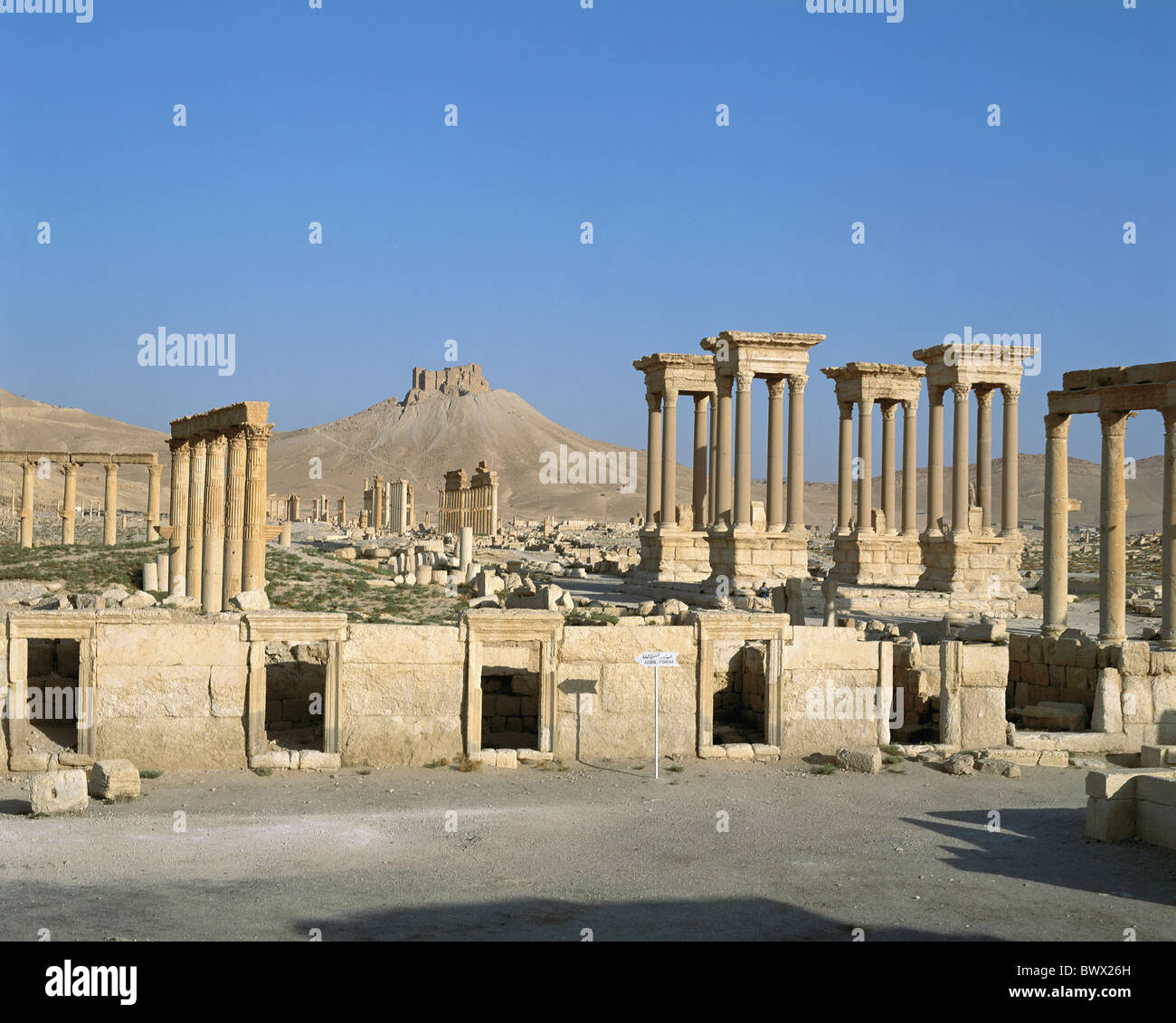 Agora arabische Festung Hügel Palmyra Ruinen Syrien Tetrapylon antike Welt antike Stockfoto