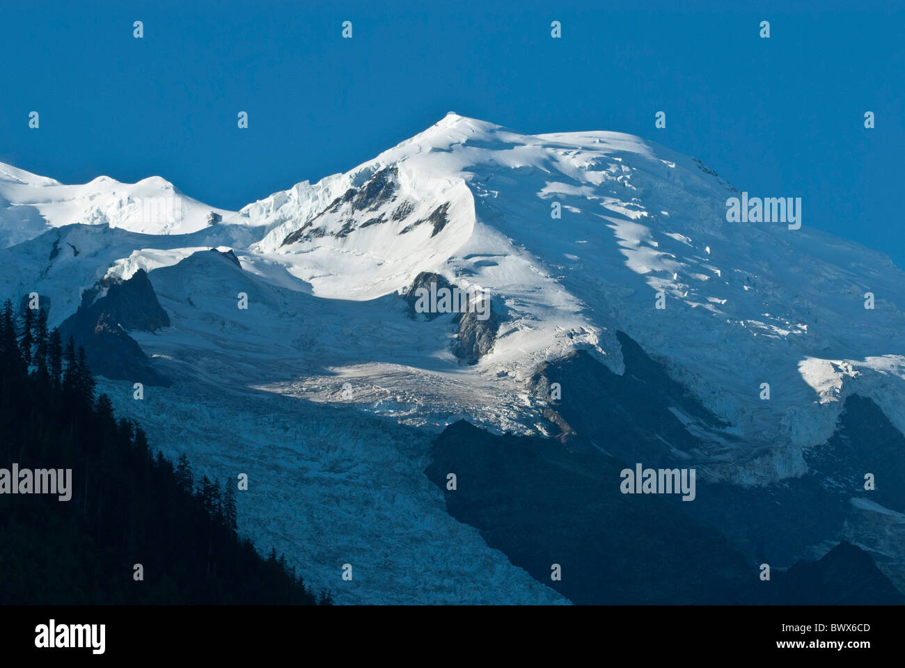 Glacier des Bossons Massif du Montblanc, Chamonix, Haute-Savoie, Frankreich. Stockfoto