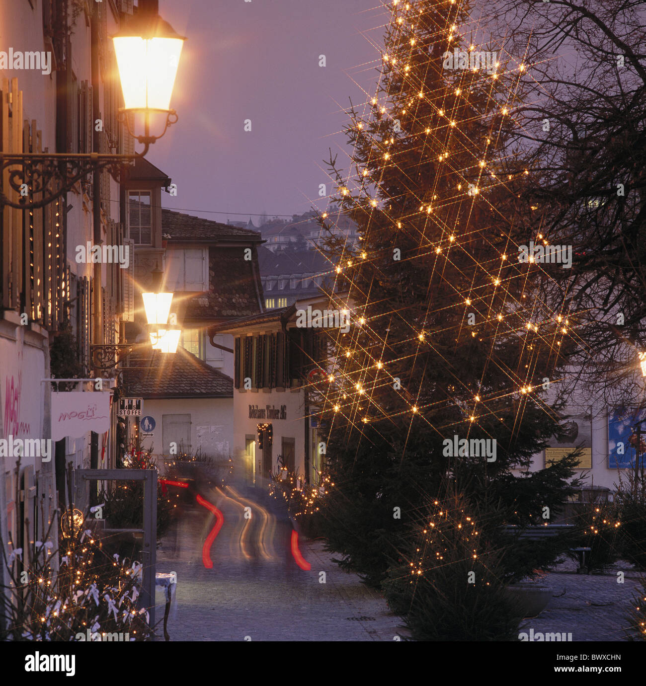 Weihnachtsbaum Lichter in der Nacht Schipfe Schweiz Europa Weihnachten-Stadt Zürich Stockfoto