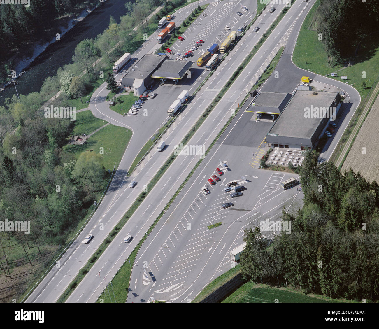 Autobahn Schweiz Europa N1 Thurgau von Autobahn-Service Bereich Parkplätze auf beiden Seiten oben Stockfoto