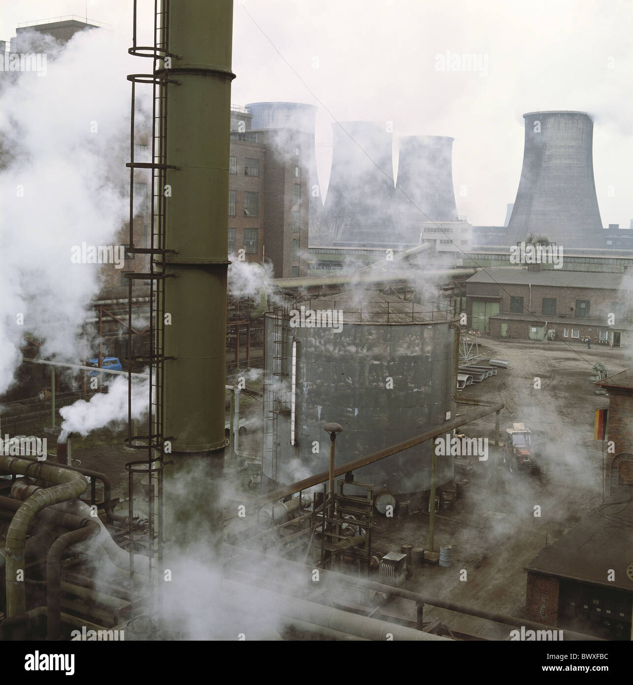 Deutschland Europa überholt veraltete Industrie Fabrik Luft Verschmutzung Rauch Umweltverschmutzung Stockfoto