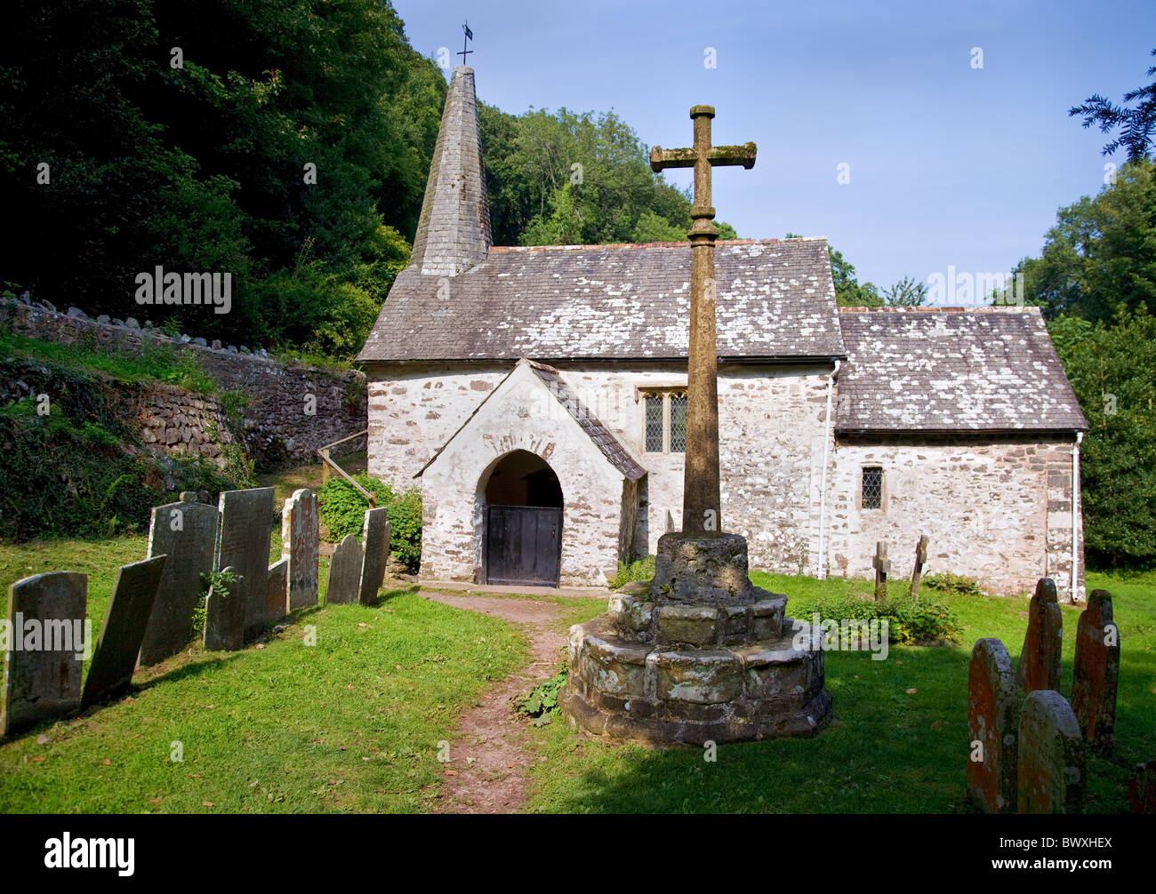 Kleine Kirche von Culbone auf Exmoor Somerset soll die kleinste komplette Pfarrkirche in England Stockfoto